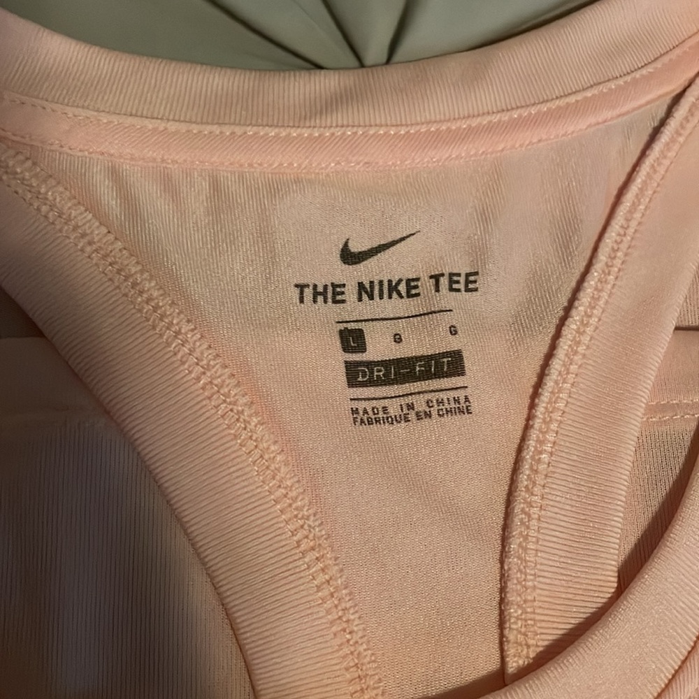 Nike Dri-Fit racerback top NEW without tags - Picture 2 of 4